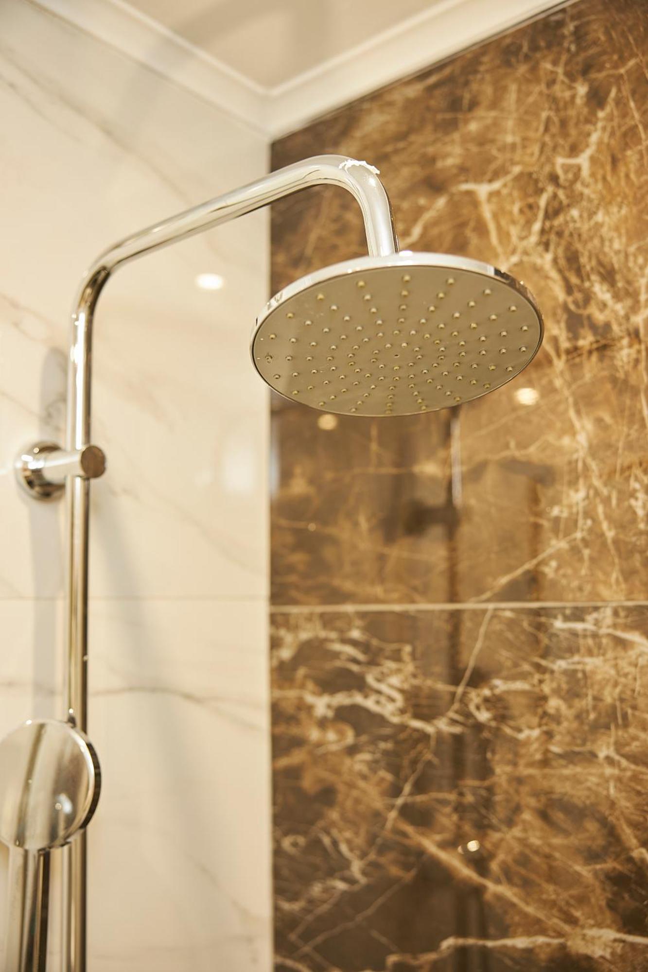 Marble Shine Apartment Near The City Center By Binobi! 塞萨洛尼基 外观 照片