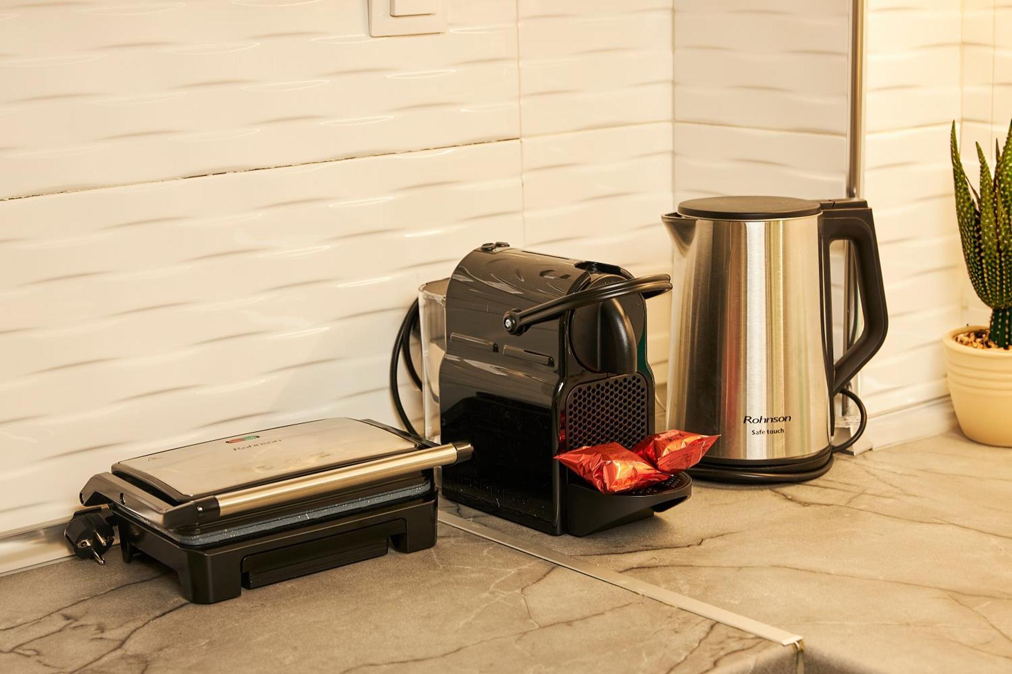 Marble Shine Apartment Near The City Center By Binobi! 塞萨洛尼基 外观 照片